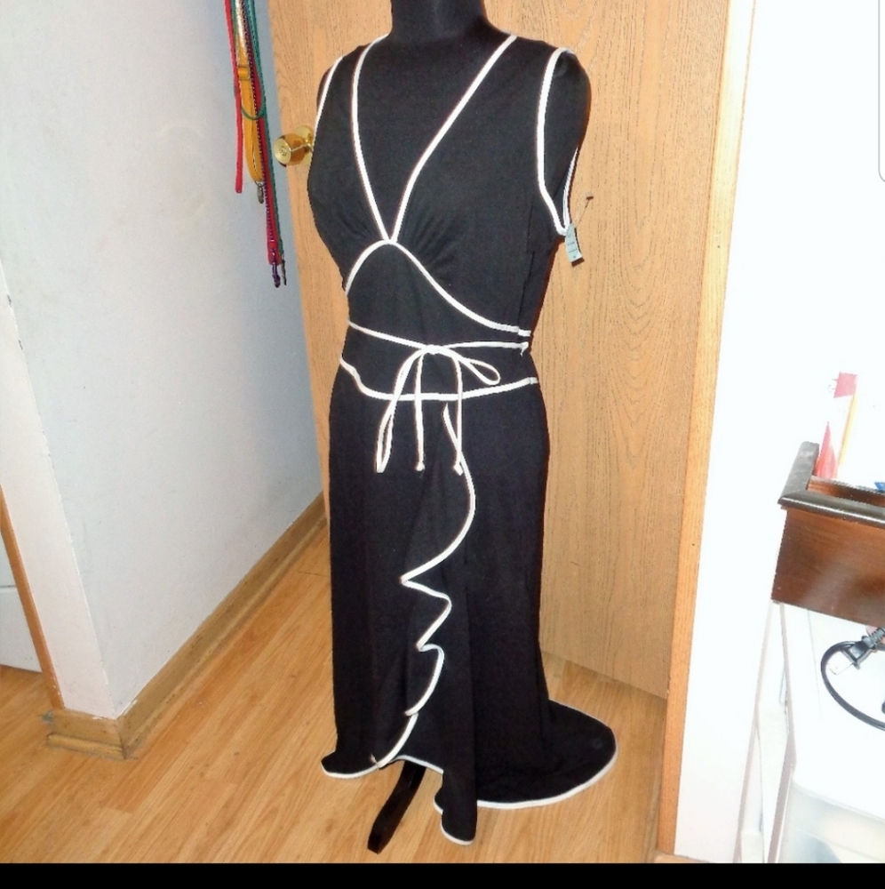 Lisa Jo Black Ruffle Maxi Dress 16 NWT